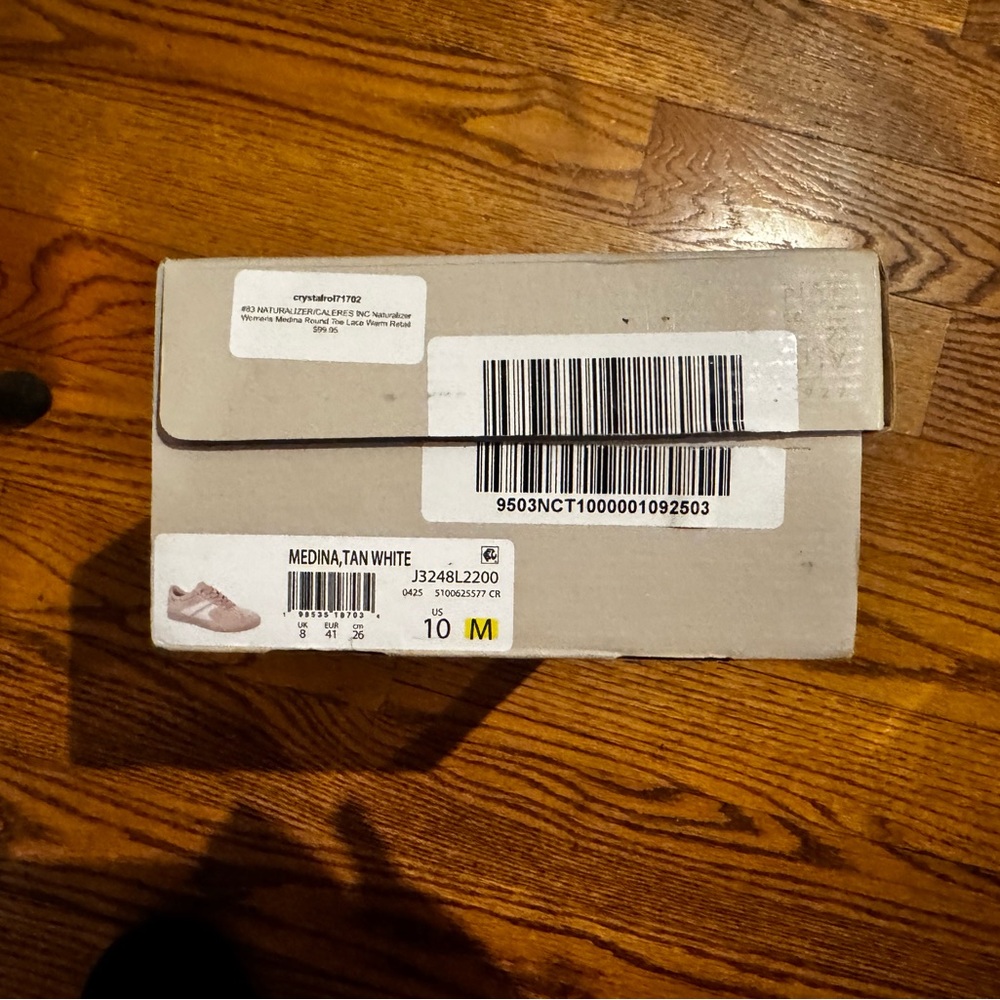 Adidas NWT Women's Athletic Shoes Tan and White with Cloud Foam Technology sz 10 - Picture 11 of 12